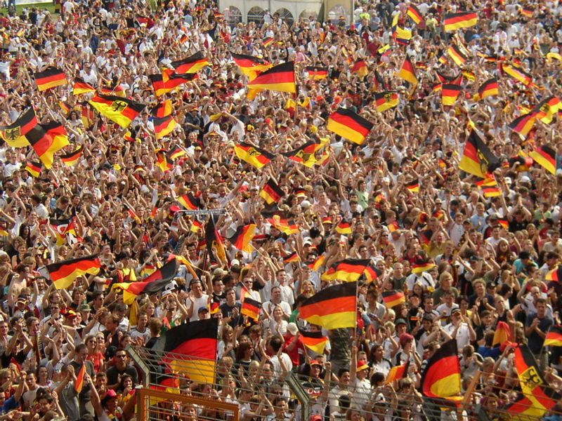 800px-world_cup_2006_german_fans_at_bochum.jpg