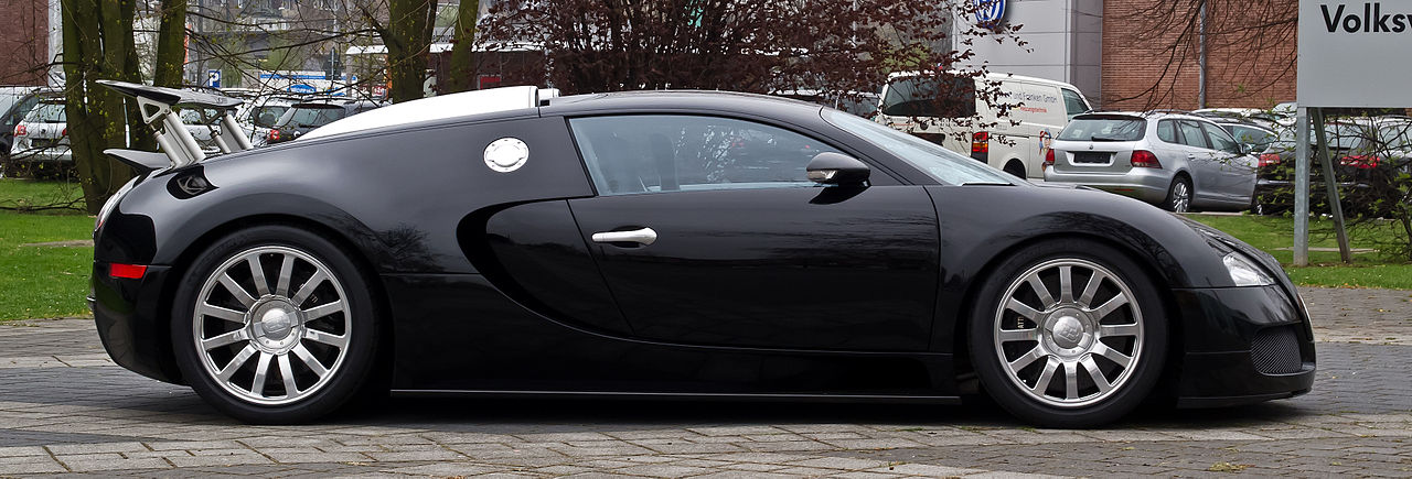 1280px-Bugatti_Veyron_16.4_–_Seitenansicht%2C_5._April_2012%2C_Düsseldorf.jpg