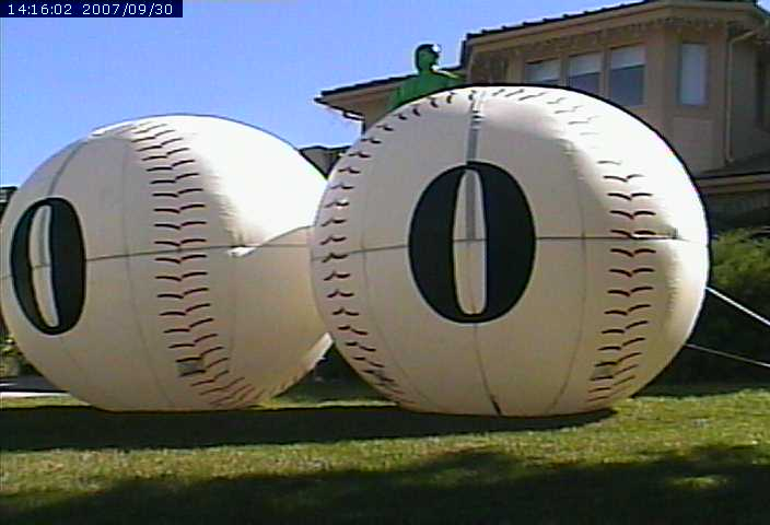 biggest-balls-webcam2.jpg