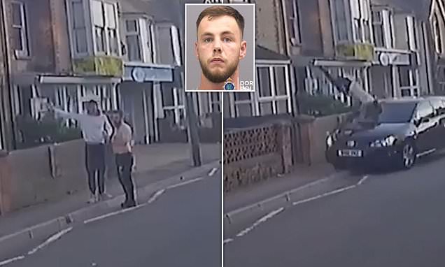 www.dailymail.co.uk