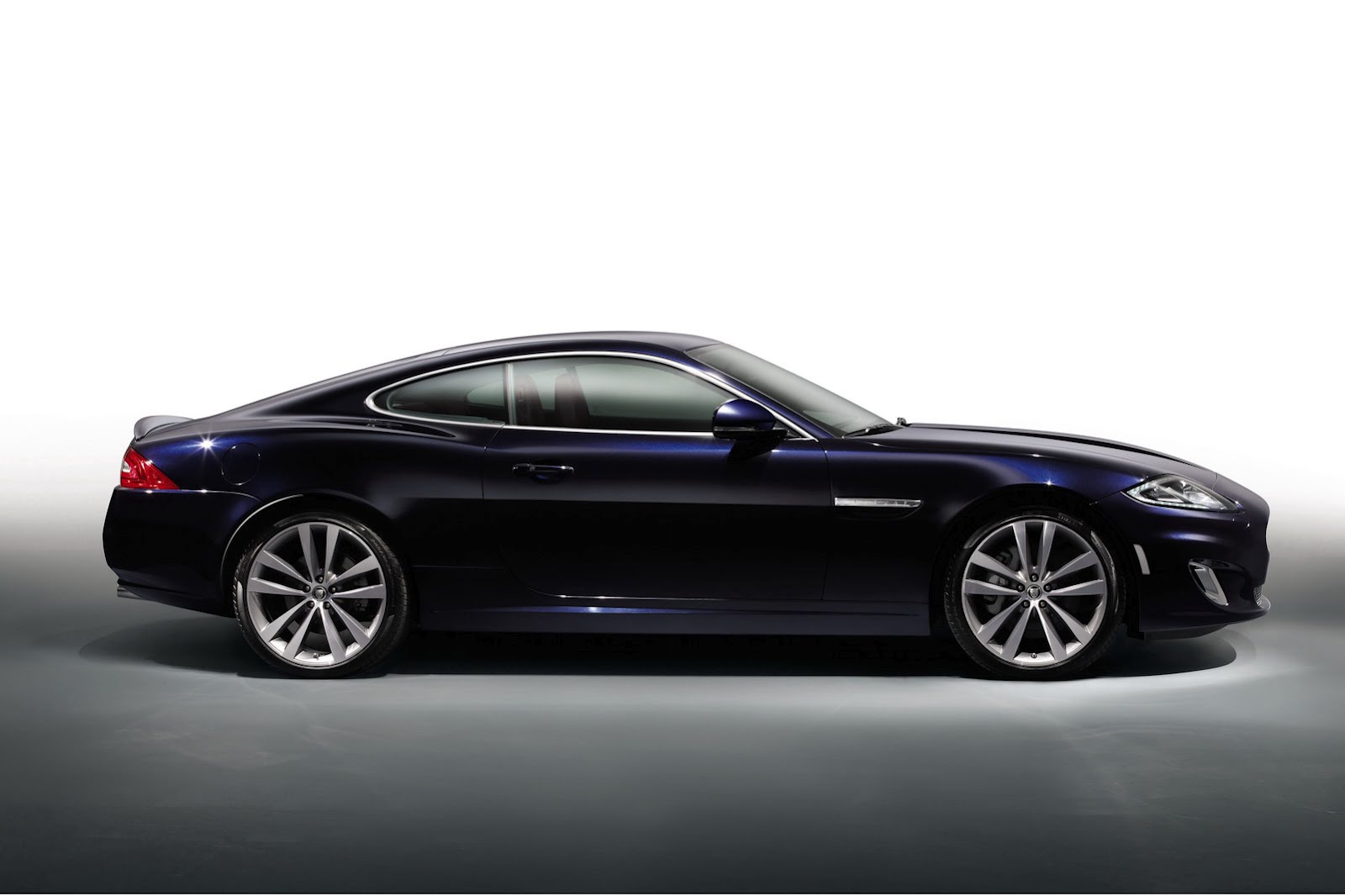 jaguar-xk-and-xkr-artisan-special-edition_2.jpg
