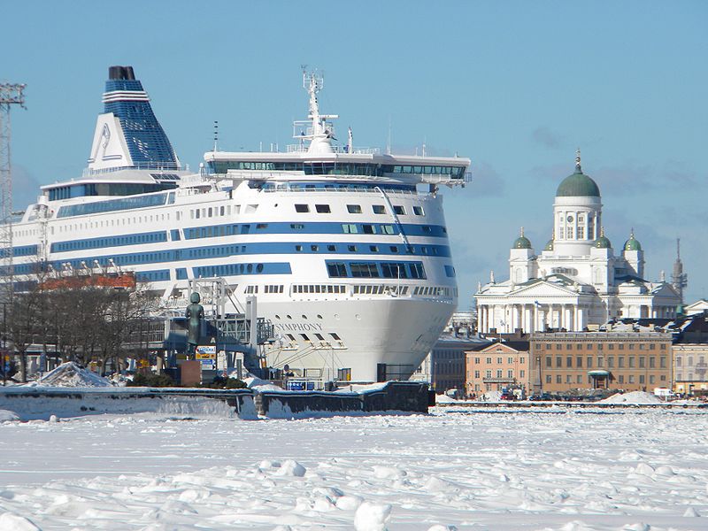 800px-Silja_Symphony_and_icy_sea_lane_South_Harbor_Helsinki_Finland.jpg