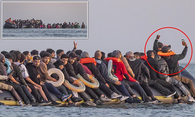 www.dailymail.co.uk