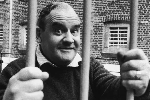 Ronnie-Barker.jpg