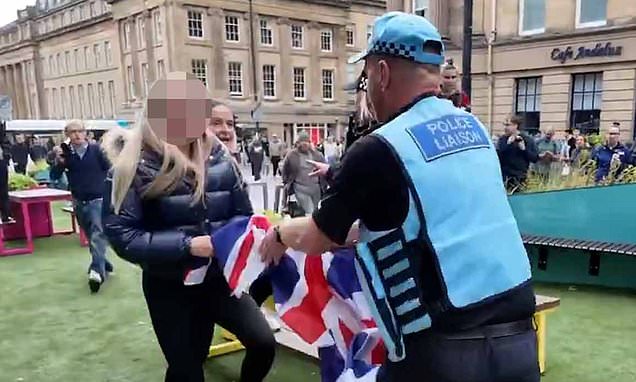 www.dailymail.co.uk