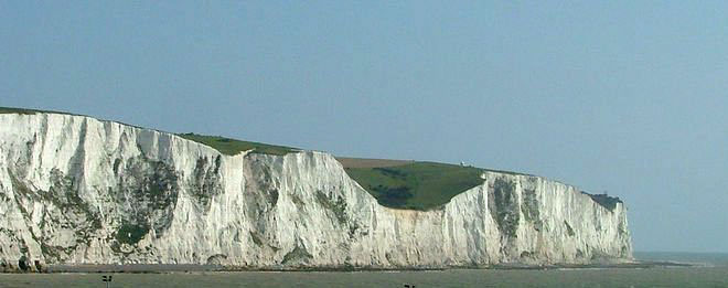 White_cliffs_of_dover_09_2004.jpg