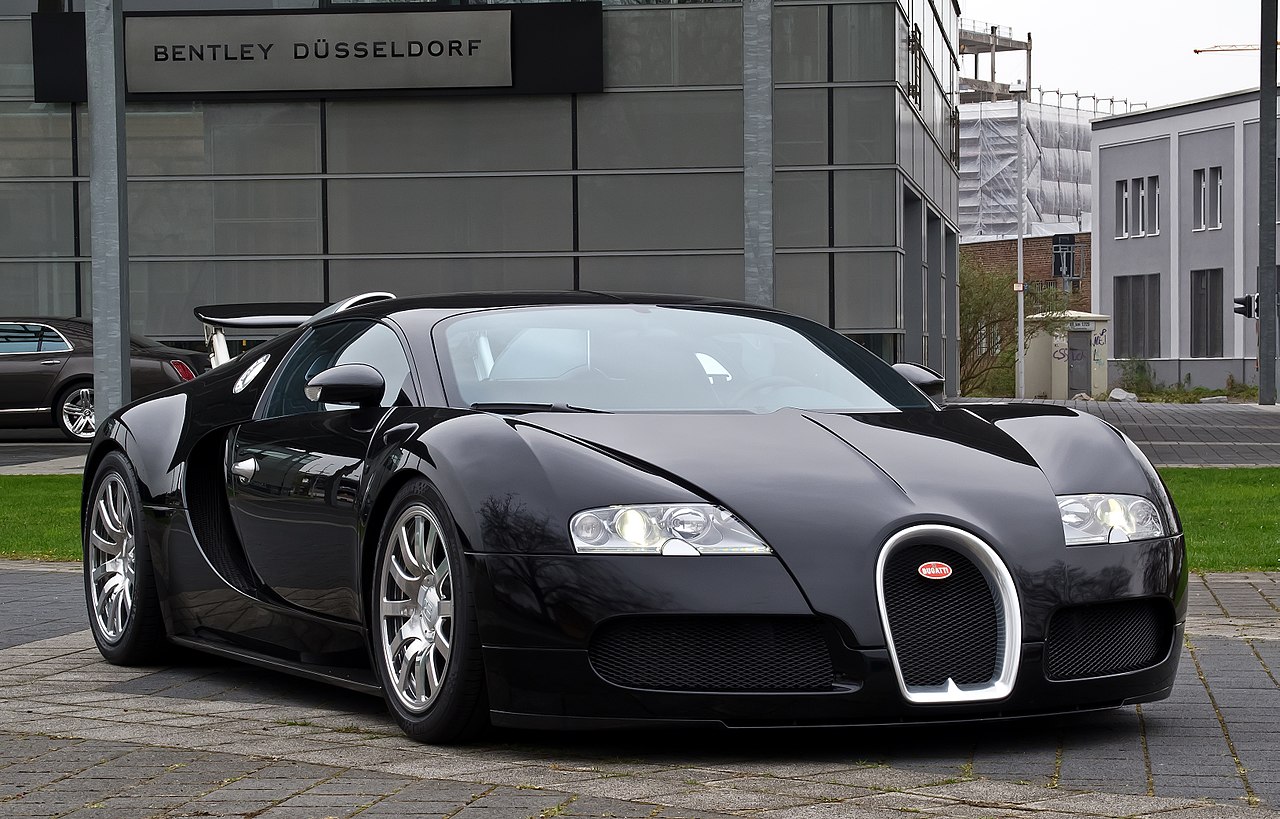 1280px-Bugatti_Veyron_16.4_–_Frontansicht_%281%29%2C_5._April_2012%2C_Düsseldorf.jpg
